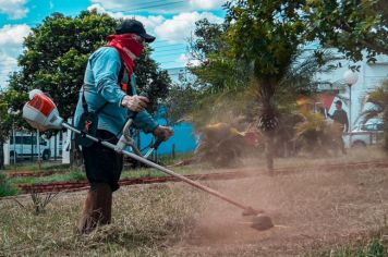 Prefeitura promove ações de zeladoria e limpeza