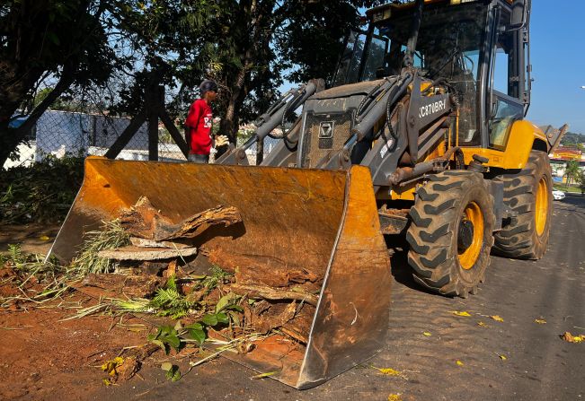 Operação “Bairro Limpo” continua em Agudos